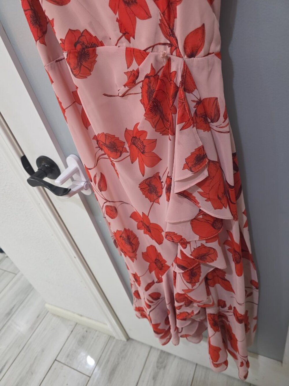 Eliza J Pink Floral Faux Wrap Midi Dress Size 6 Adjustable Straps Double Lined - Picture 4 of 10
